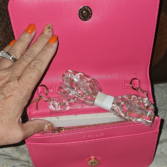 bebe Pink Quilted Crossbody with Gold Accent - Picture 3 of 4